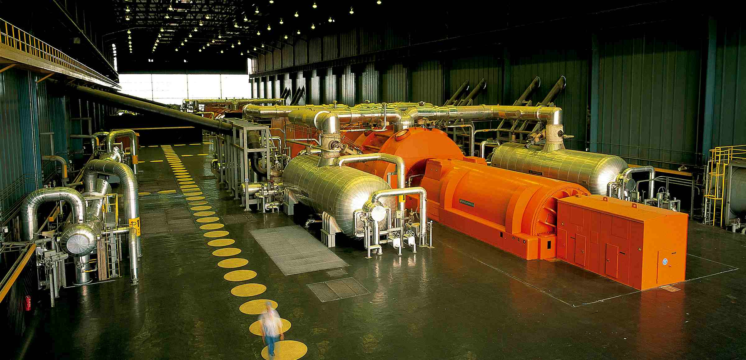 sala alternadores central nuclear Almaraz I y II