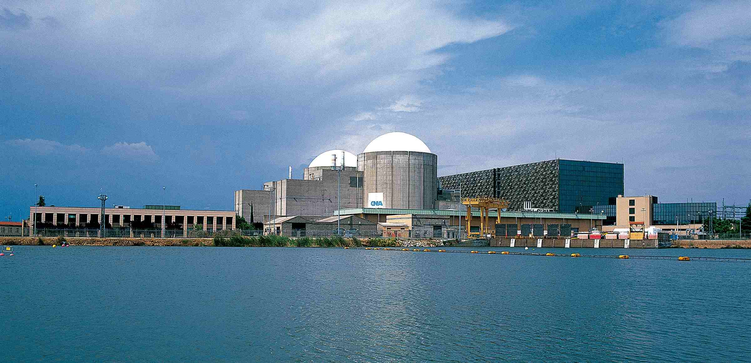 vista general central nuclear Almaraz I y II Cáceres